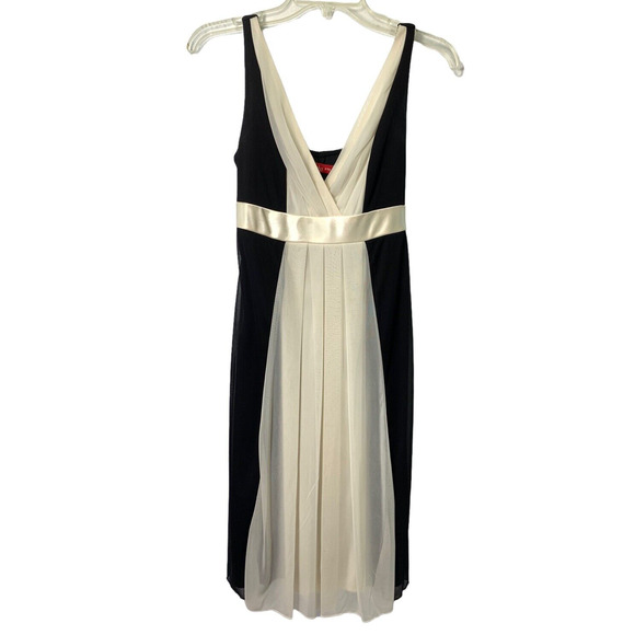 Womens Party Dress Size Medium Black Creme Flowy V Neck Glam Event Twee - Picture 1 of 6